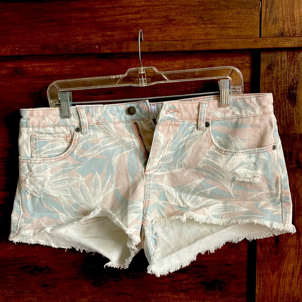 RVCA SHORTS
